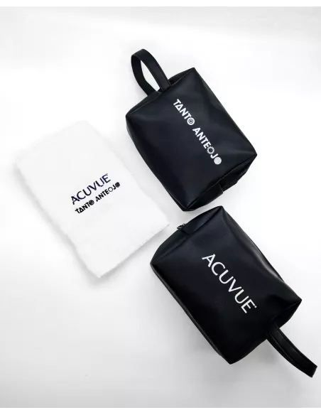Neceser y Toalla de Acuvue + Tanto Anteojo
